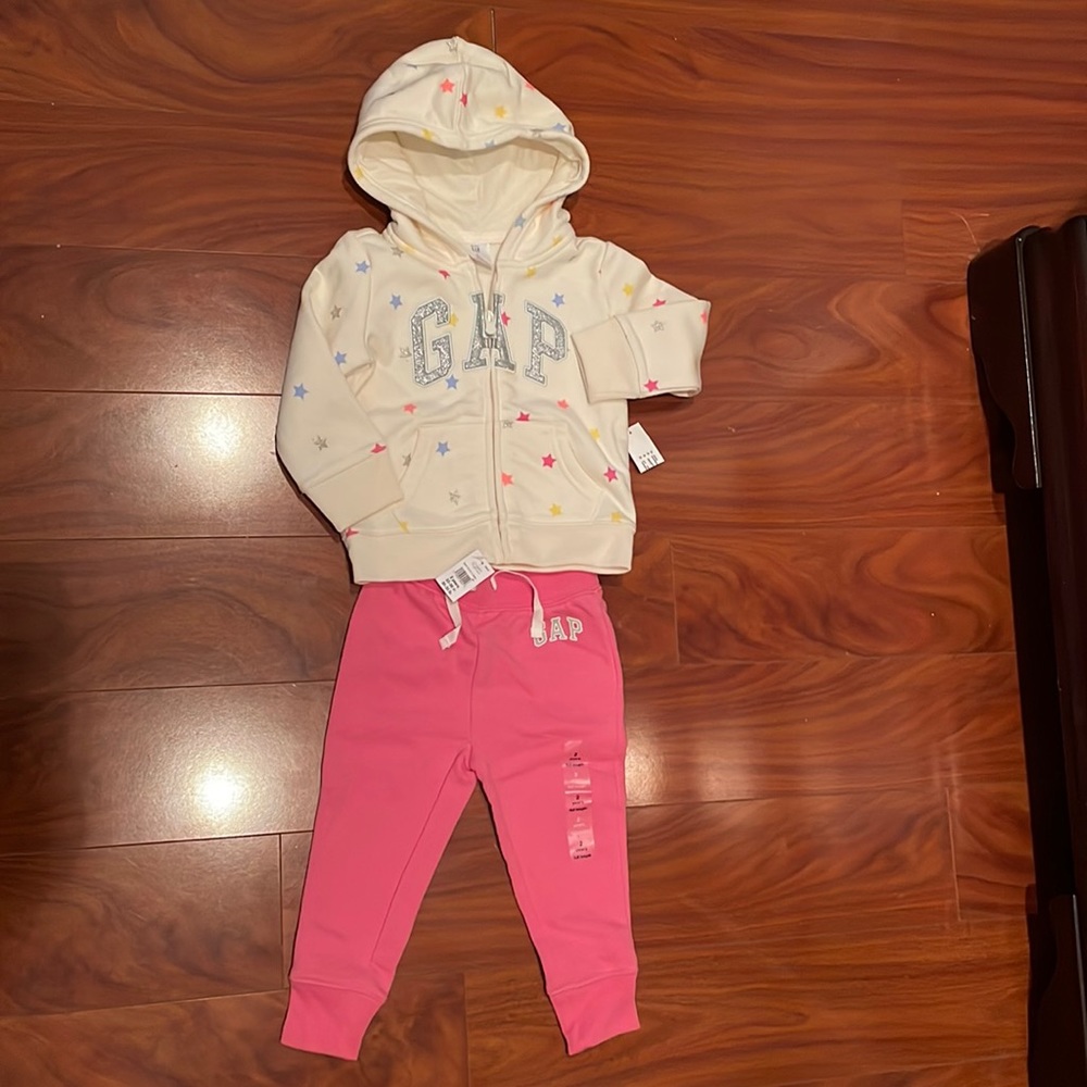 Gap 2T girls hoodie and joggers